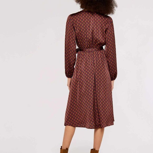 NWT - Apricot Teardrop Crinkle Midi Long Sleeve Dress in Rust - Picture 2 of 4
